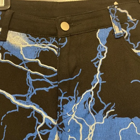 2Beautiful lightning print on black jeans - Picture 7 of 9